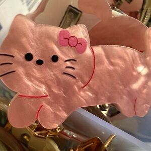 Pretty Kitty Pink Marble Acrylic Hair Clip